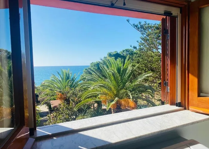 Finestra Sul Mare Alojamento de Acomodação e Pequeno-almoço *